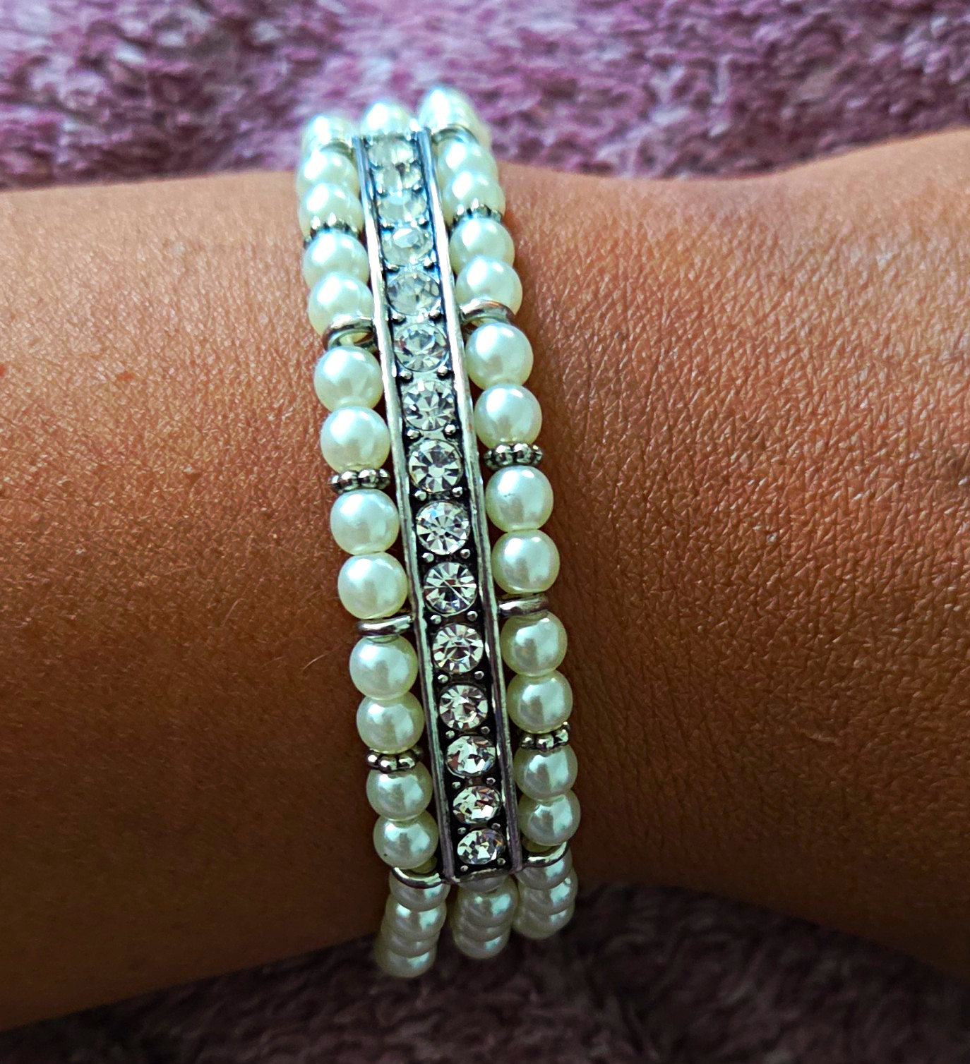 White Faux Pearl & Rhinestone Beaded Wrap Multi-Row Bracelet Silver Tone