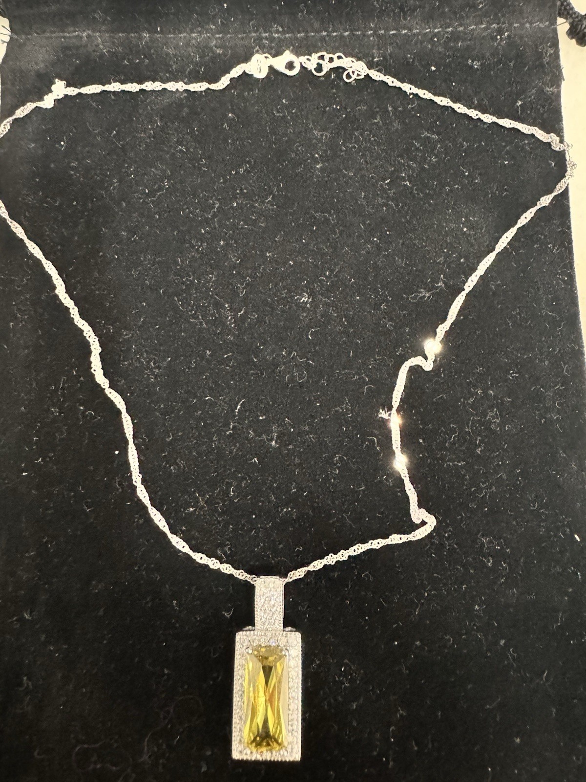 R.H. Macy & Co. 925 Sterling Silver Signed Citrine Rectangle Pendant Necklace
