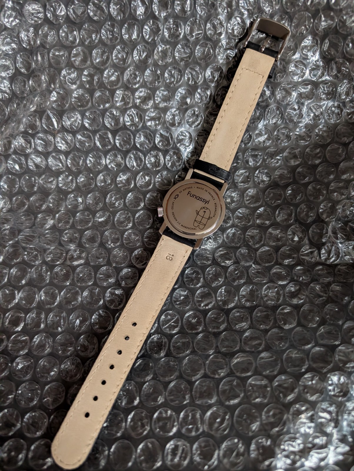 AKTEO Quartz Watch – Excellent Condition & Fully Functional　ふなっしーコラボ