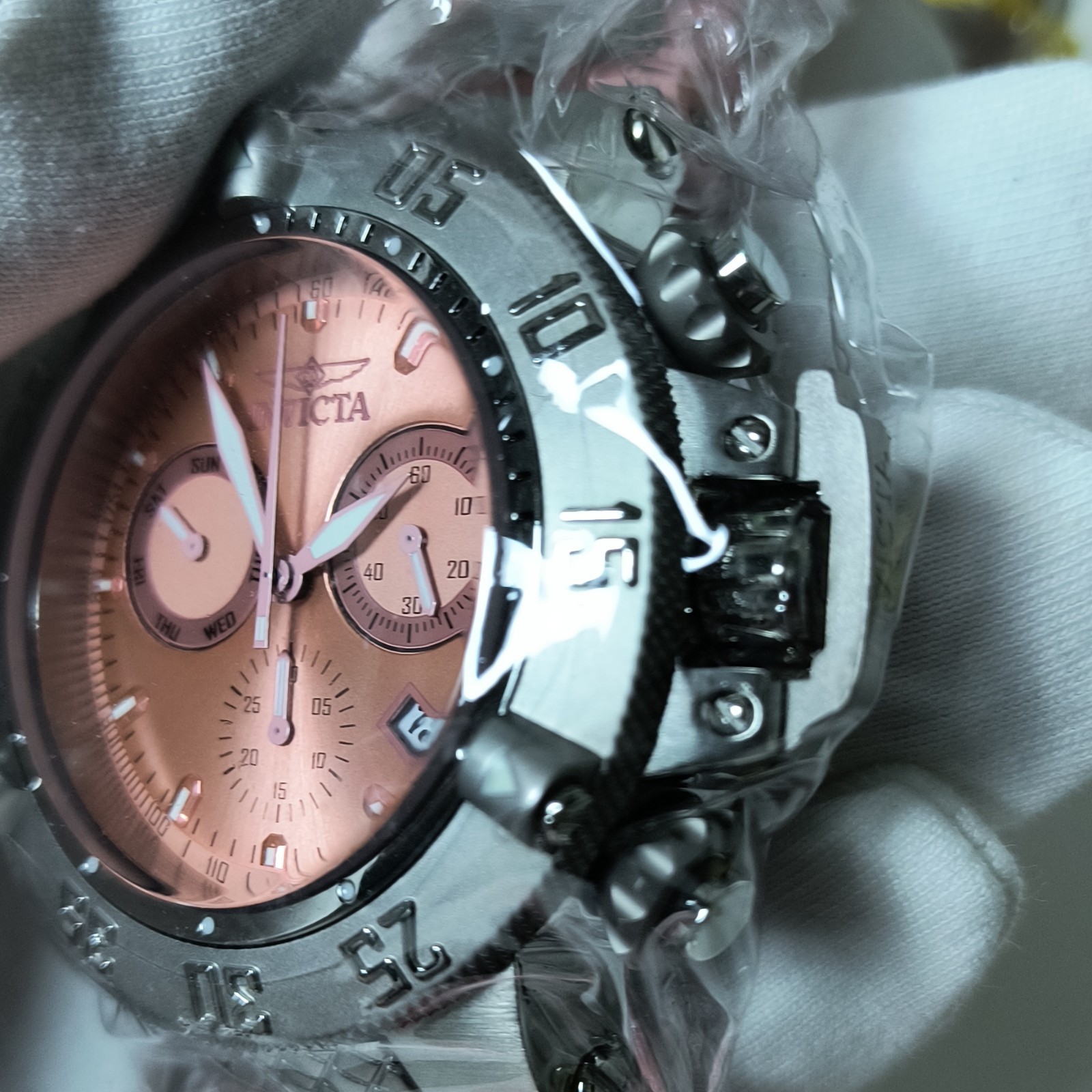Invicta Subaqua Noma III Pink Dial Swiss Ronda Z60 50mm W/ Pink Hard Case. NEW