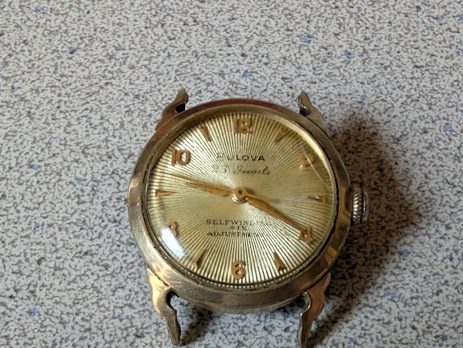 c1950’s BULOVA 23J 6 ADJUSTMENT SELF WINDING WATCH~KEEPS TIME REPAIR or PARTS