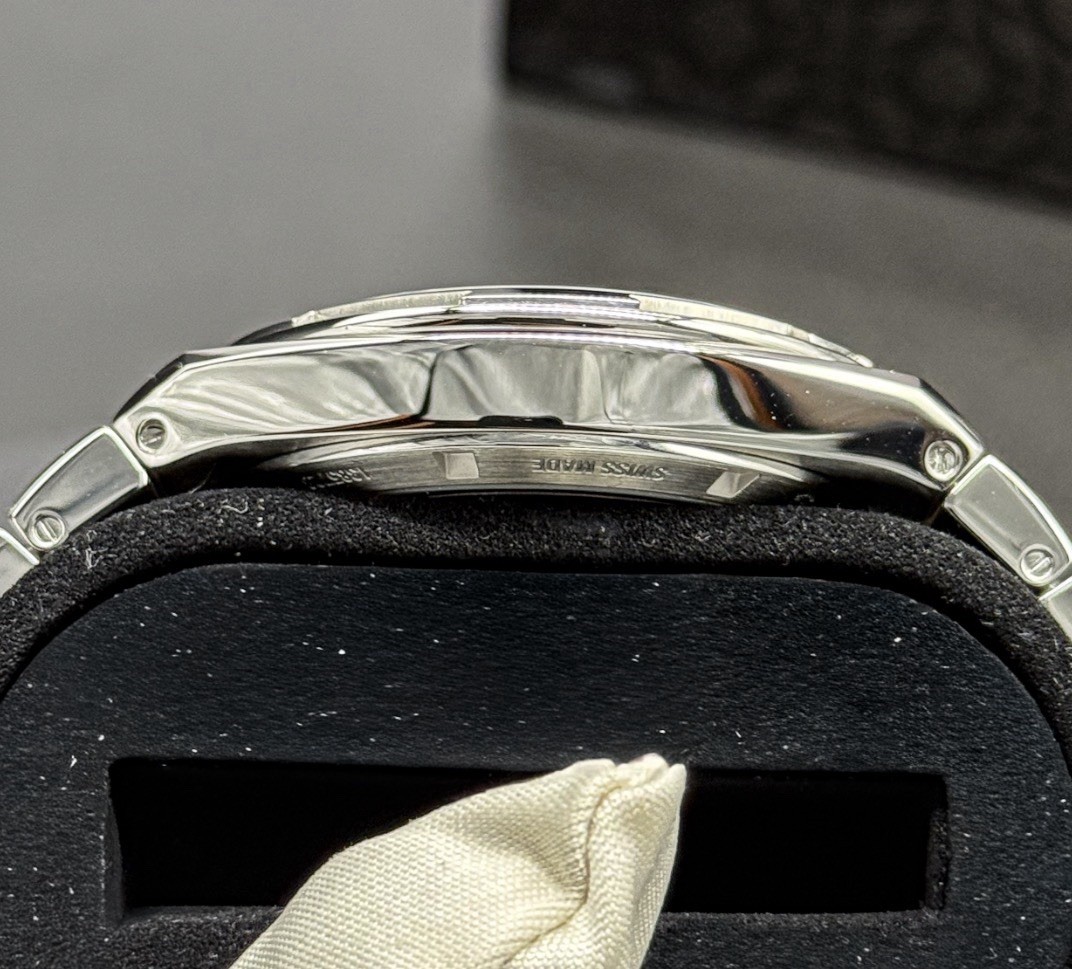Vacheron Constantin Overseas Blue Men’s Watch – 4500V/110A-B128