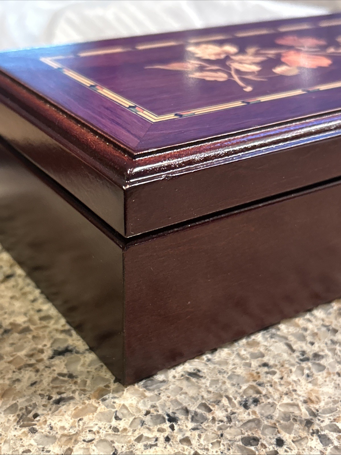 Mahogany Finish Wooden Jewelry Box NEW Table Top Hinged Lid