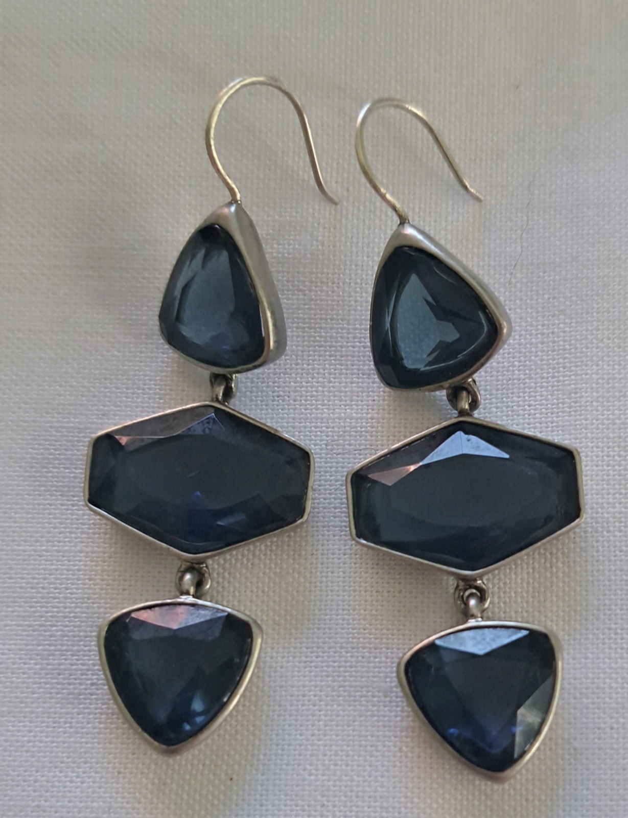 Vintage KCR Kenneth Cole Reaction Smoky Abstract Crystal Dangle Drop Earrings