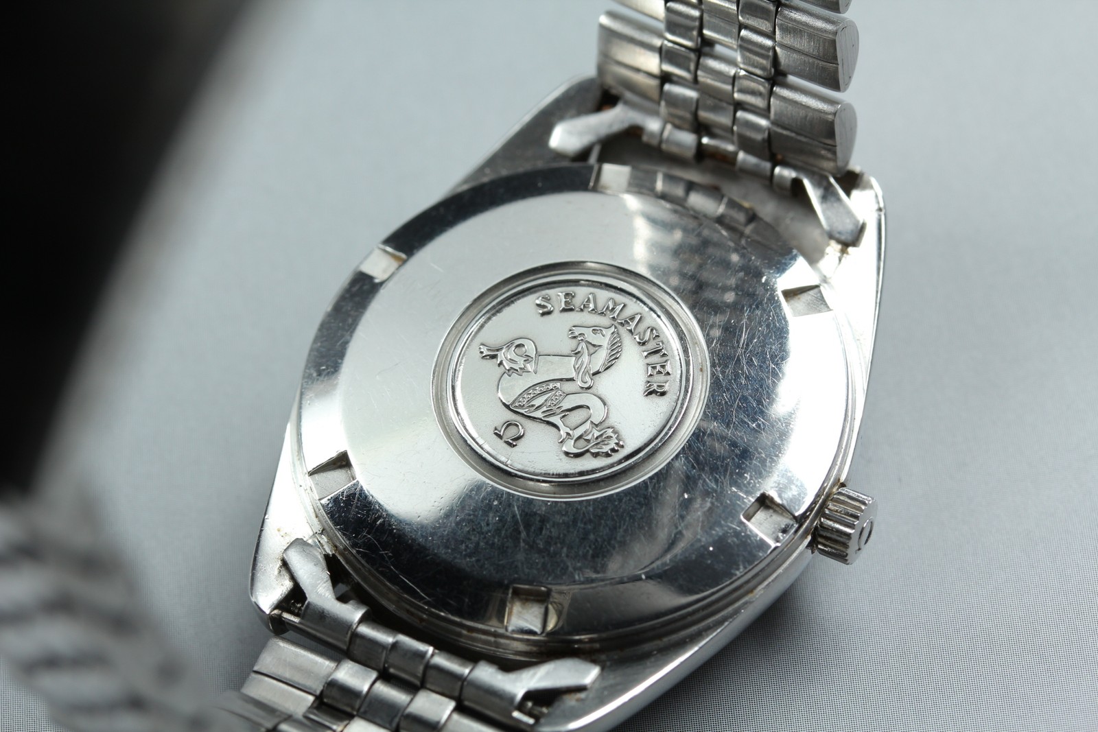 1970 Near MINT OMEGA Seamaster 35mm 166.067 Automatic Silver Dial Men’s Vintage