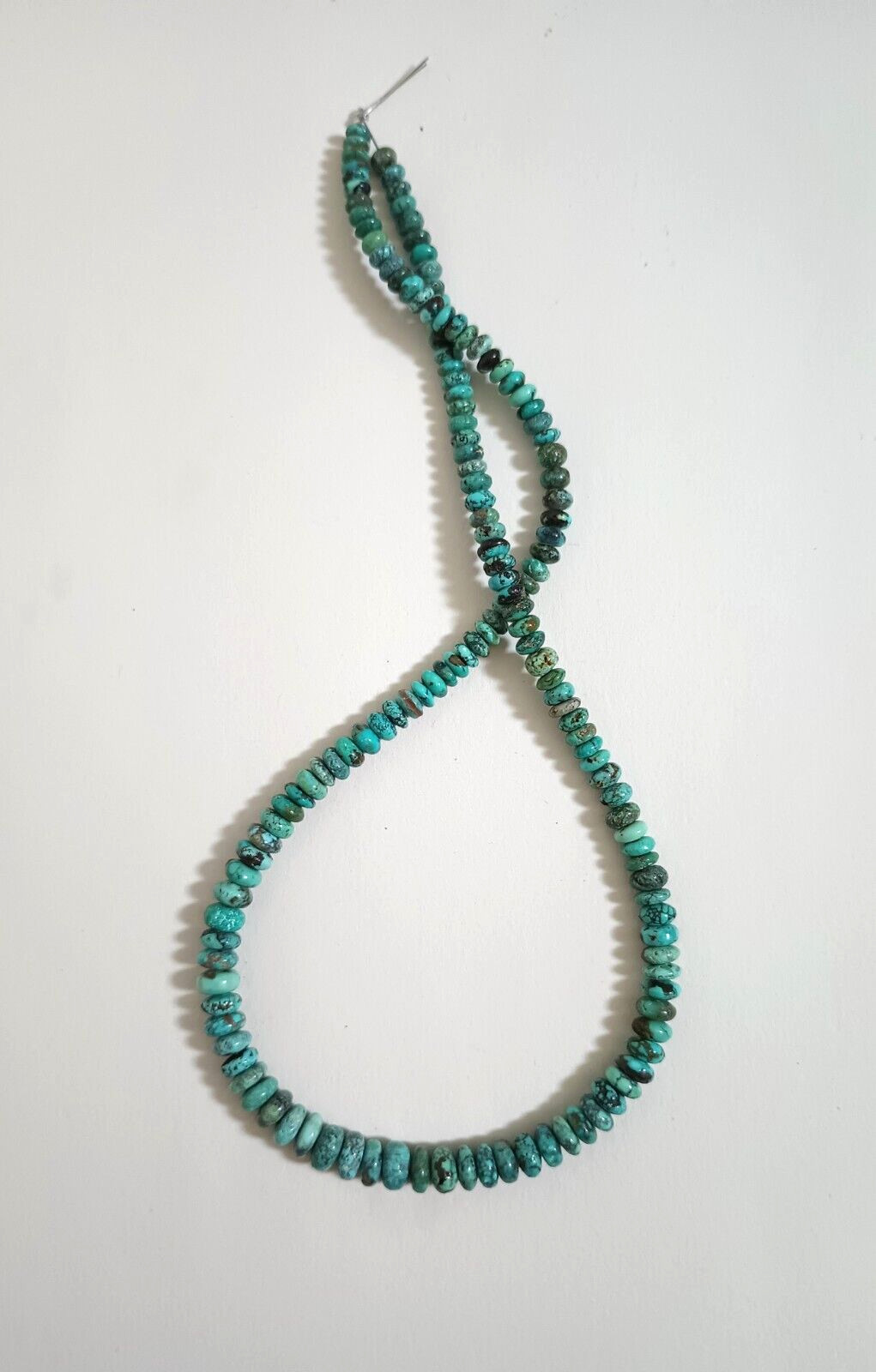 OLD STOCK, HI-GRADE HUBEI TURQUOISE 4.5-8MM RONDELLE BEADS – 17.75″- 3289E