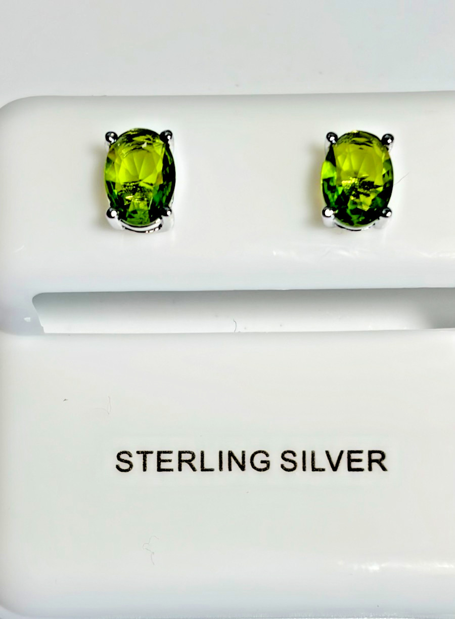 New 925 Sterling Silver Peridot .95ct Gemstone Jewelry Stud Earrings