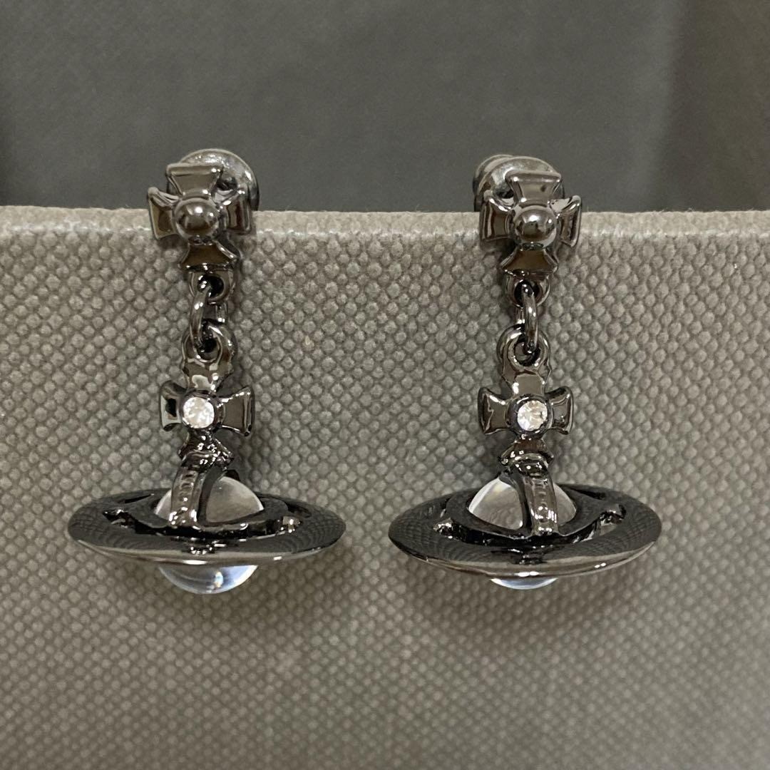 Vivienne Westwood Petite Orb Earrings Gunmetal w/drawstring [E00229