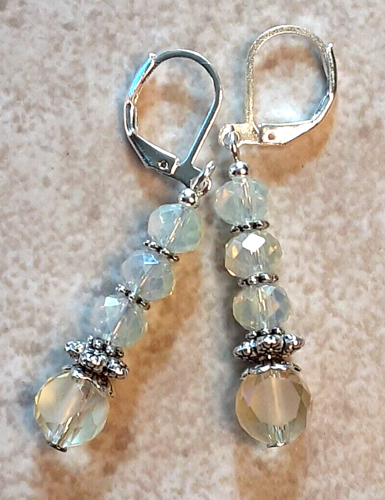 CLOUDY CHAMPAGNE FROSTED crystal earring SP LEVERBACK handcrafted #300-1