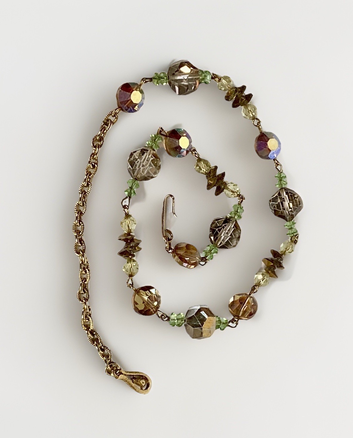 Vintage Adjustable Faceted Sparkly AB Crystal Necklace, 13-1/2″ to 17″