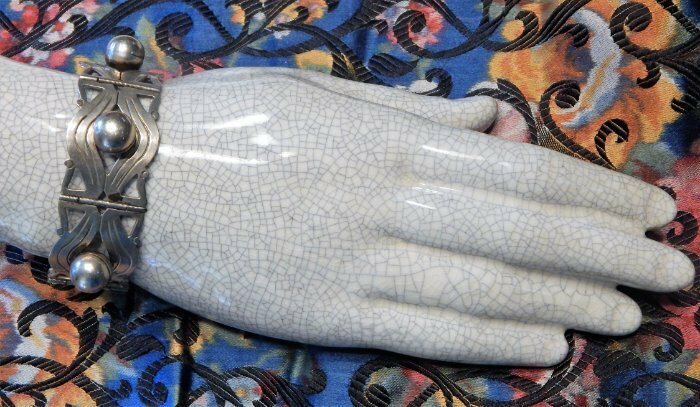 Early Vintage 925 Sterling Silver Taxco Mexico Design Panel Bracelet ~ 35.4g