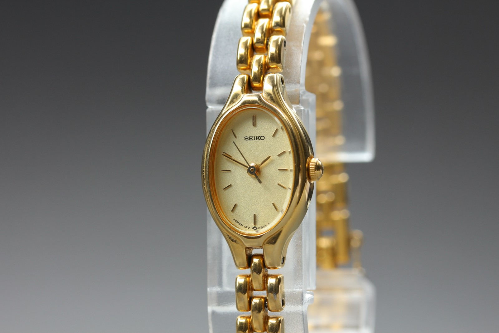 [Exc+5] SEIKO Tisse 1F21-5A00 Gold Dial Oval bracelet Quartz Woman’s Watch