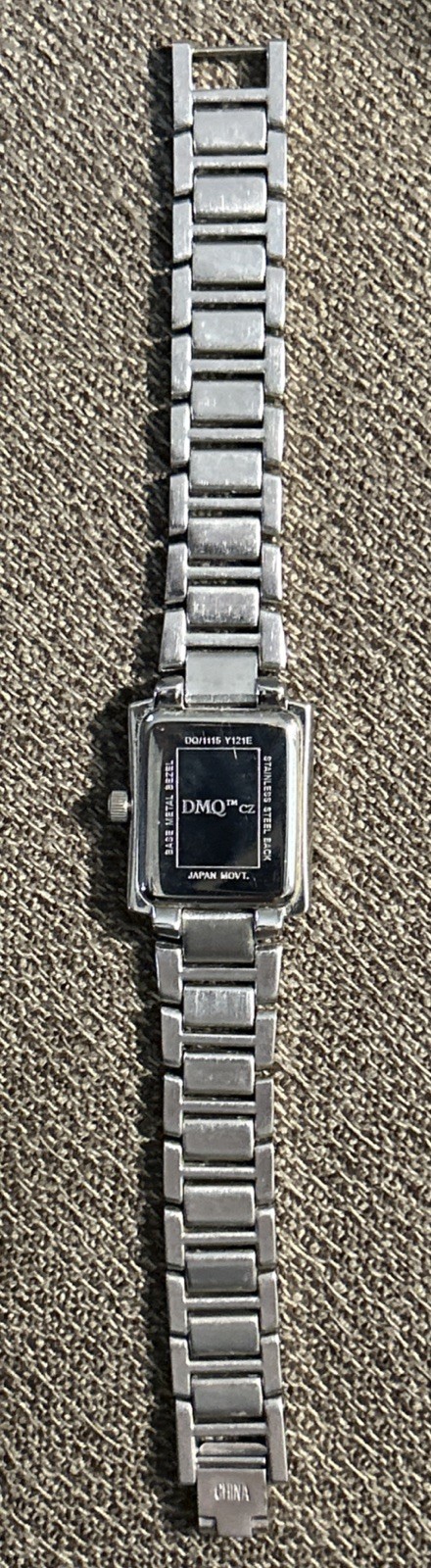 DMQ CZ Watch Silver Tone Crystals Woman’s Watch DQ/1115 Y121E NEW BATTERY
