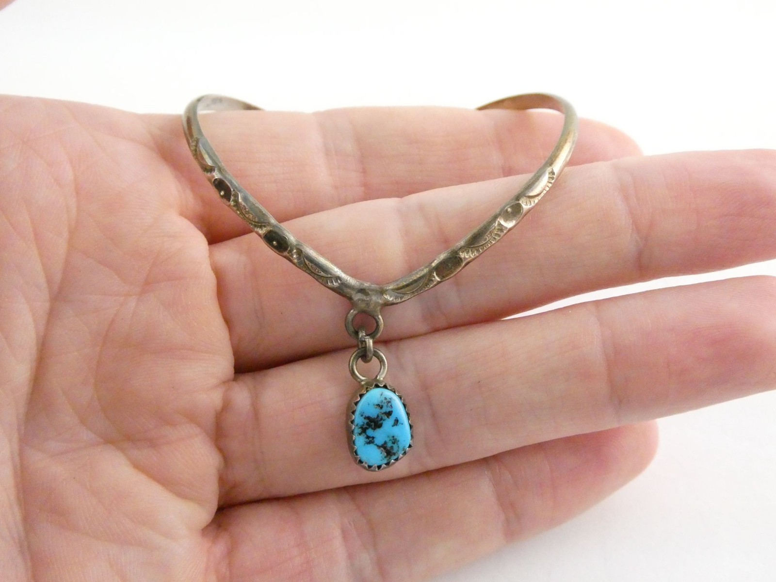 Southwestern Sterling Silver V Shape Turquoise Drop Design Cuff Bracelet 6.25 In