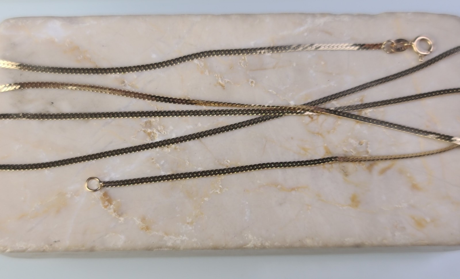 14k Solid Yellow Gold Herringbone Chain Necklace 24″L x 1.3mm wide 2.8g