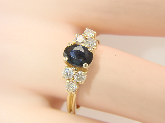 14K Yellow Gold Blue Sapphire & Diamond Cocktail or Right Hand Ring Size 7.25