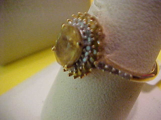 Size 10 Madagascar Yellow Sapphire, Yellow and white diamond (IR) 0.45 cts.