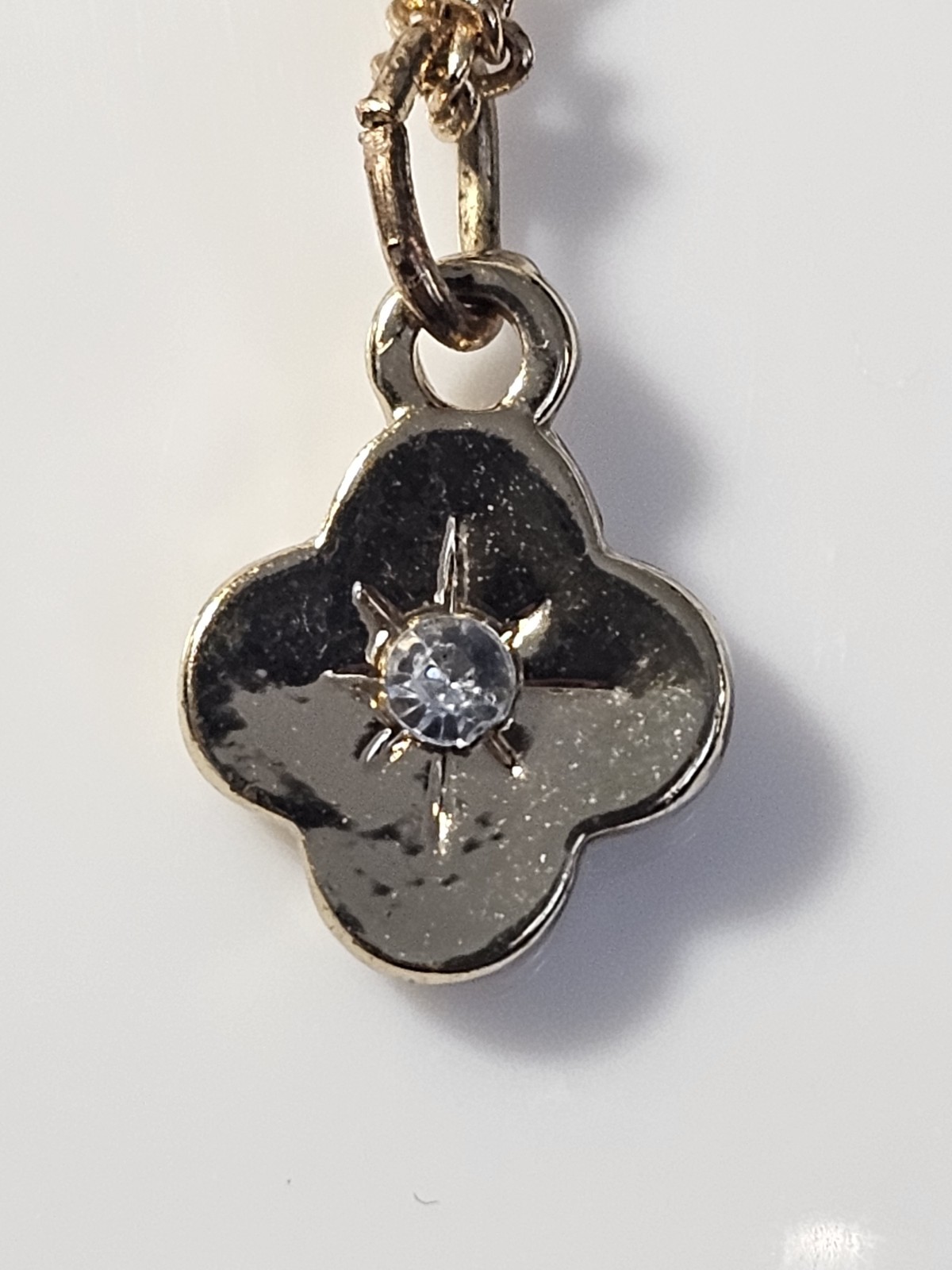 Gold Tone Station Chain Necklace Clover Flower Pendant Clear Rhinestone Costume