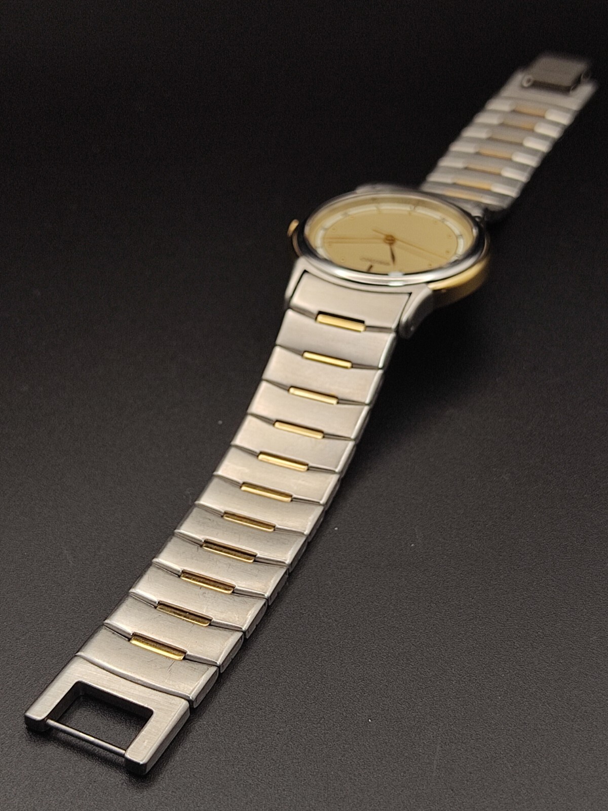 Good condition Seiko Session 5P31 Quartz watch Working condition Made in Japan