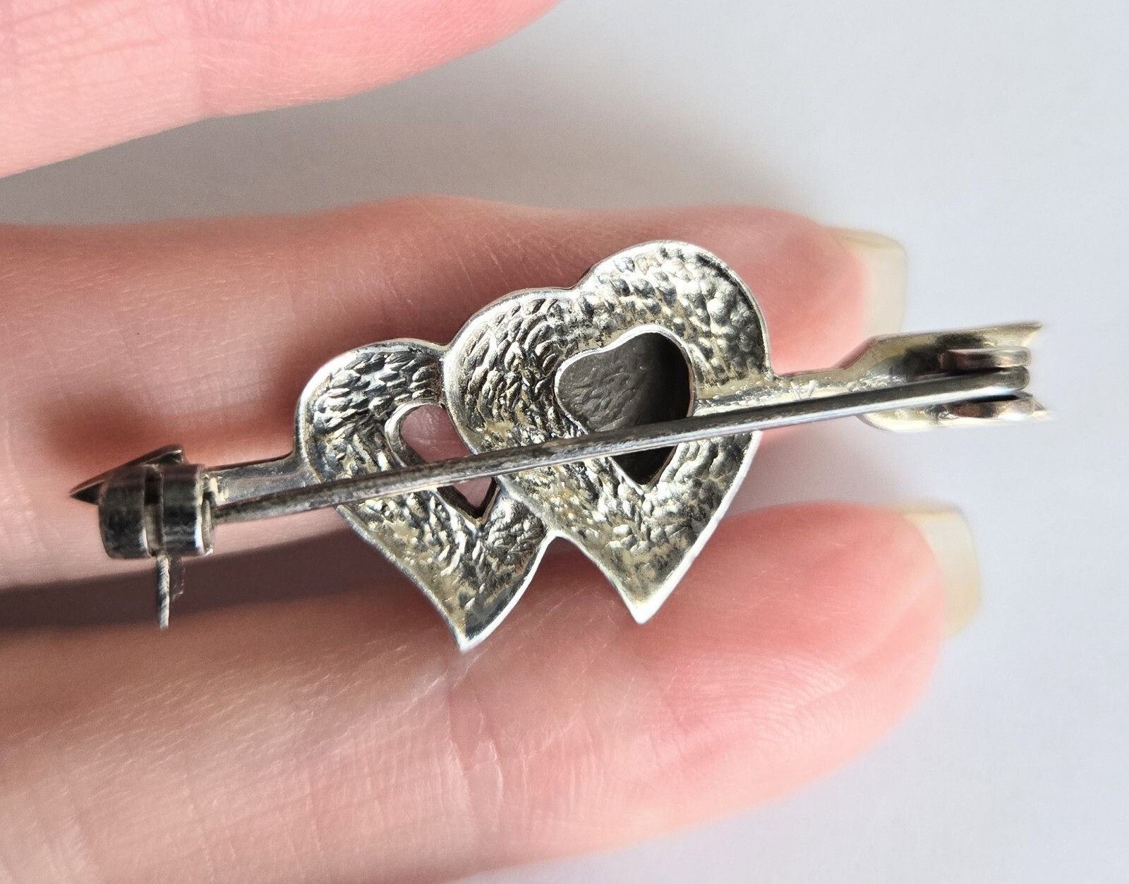 Vintage 925 Sterling Silver & Marcasite Double Heart Arrow Brooch Pin