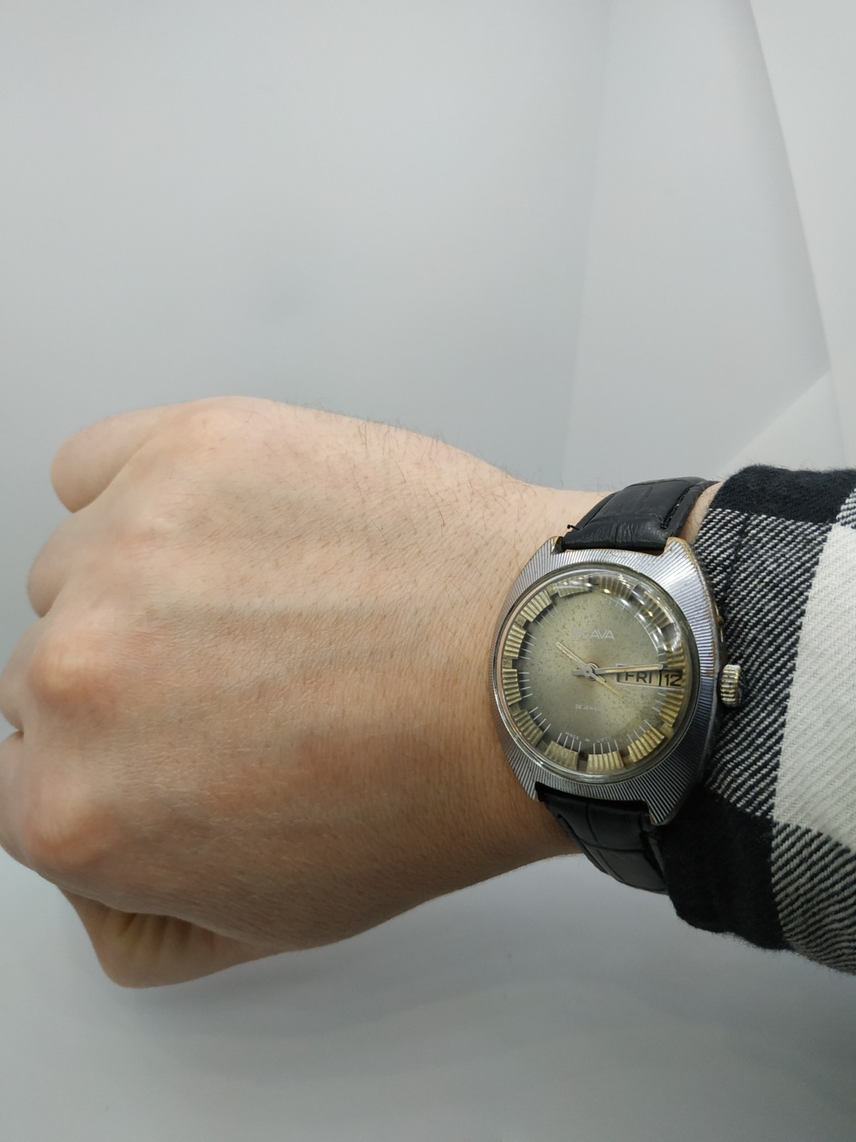 Men’s Dress Vintage Watch SLAVA Retro USSR Mechanical SERVICED Soviet Union ☭