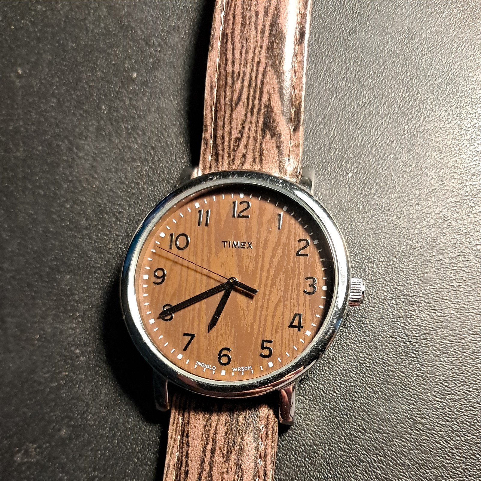Timex T2P221 Indiglo Men’s Analog Round Watch Wood grain Leather