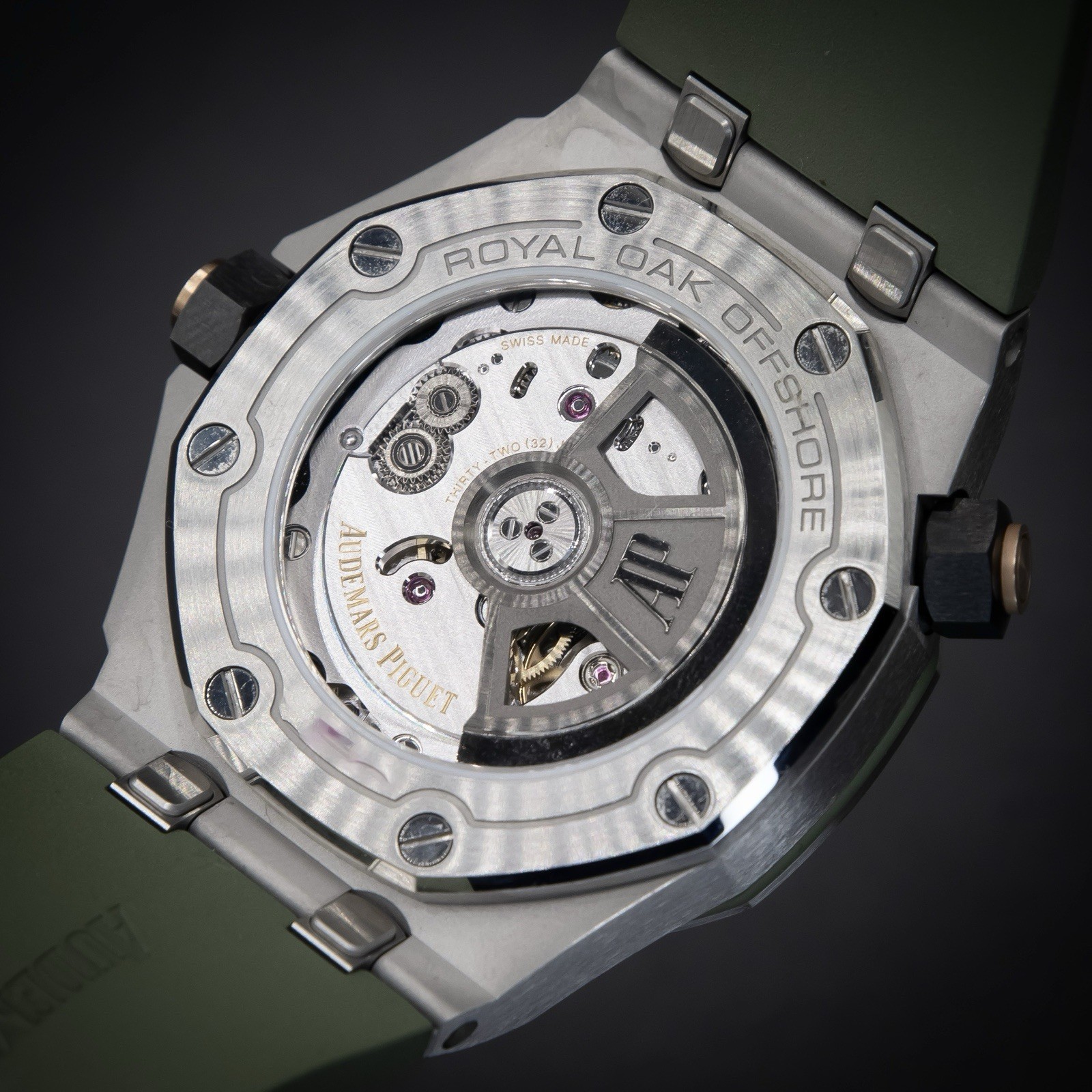 AUDEMARS PIGUET Royal Oak Offshore “Khaki” Diver 42 | Ref. 15720ST | Full Set