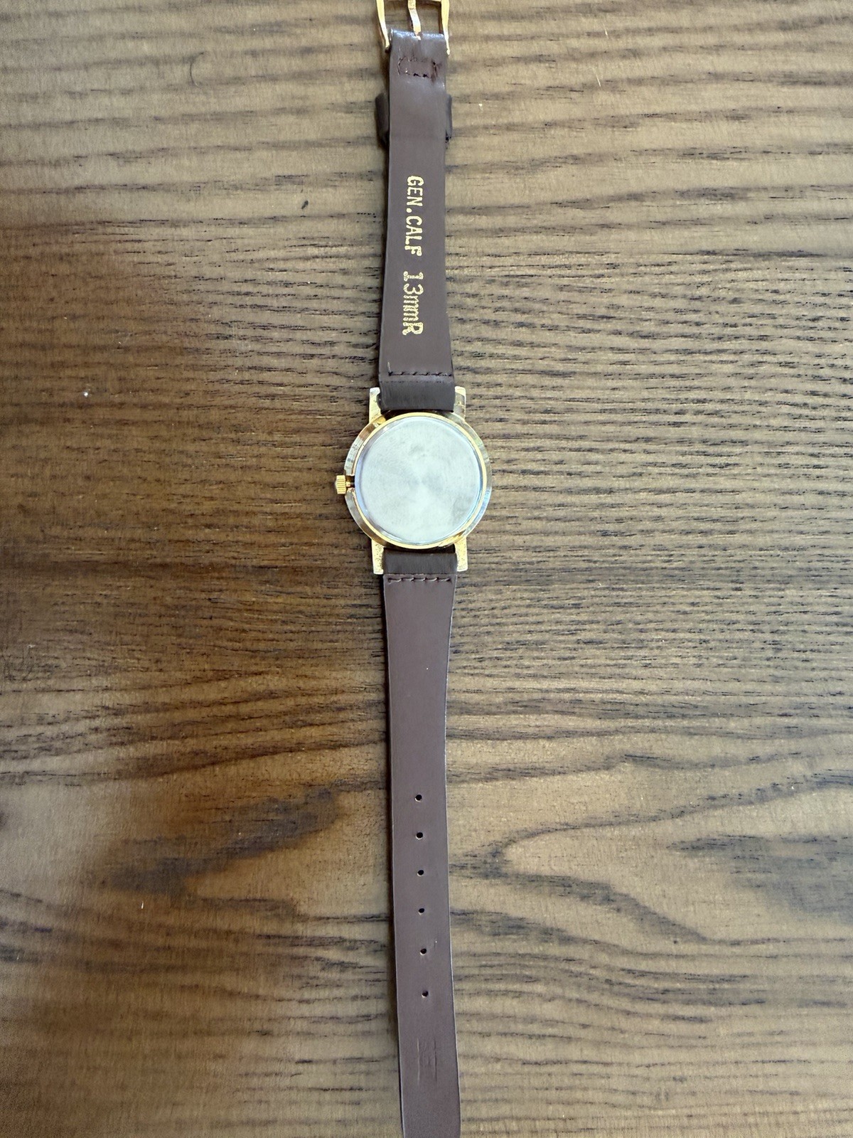 Vintage GUCCI 3000L A Diamond Gold Dial Roman 26mm Qz Ladies Watch JAPAN