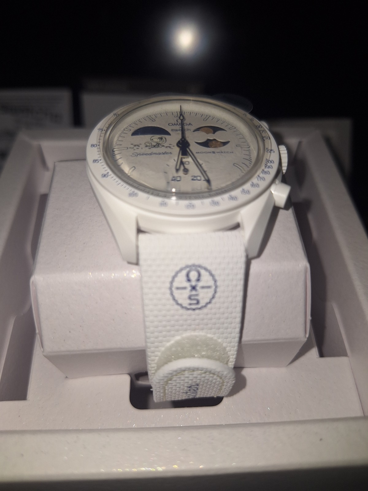 SWATCH x OMEGA Mission To Earthphase Moonshine Gold SNOOPY New W/ Receipt