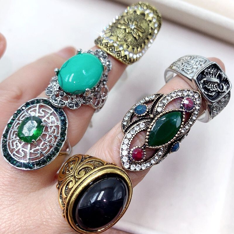 Wholesale 50pcs Lot Vintage Crystal Stone Mix Style Metal Jewelry Ring Men Women