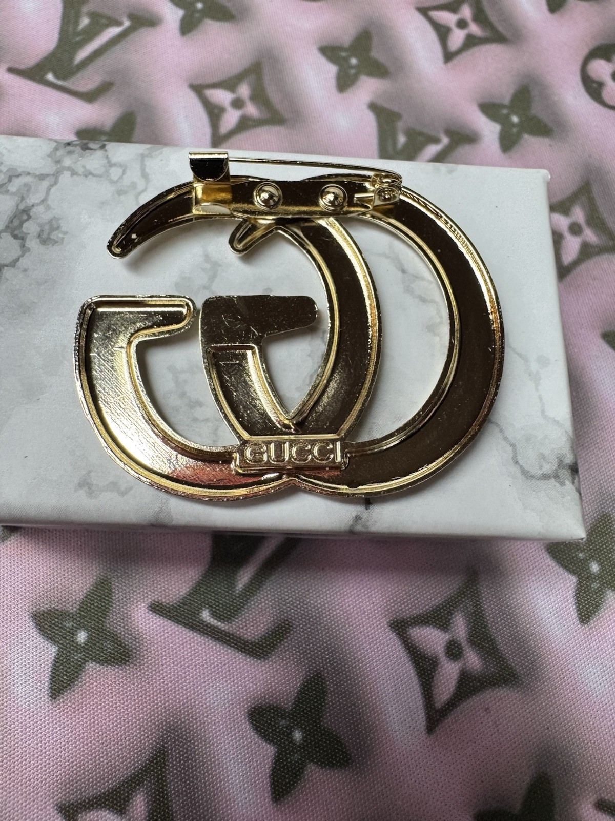 Gold Plated Brooch with Makers Mark Preowned Great Condition See Pictures