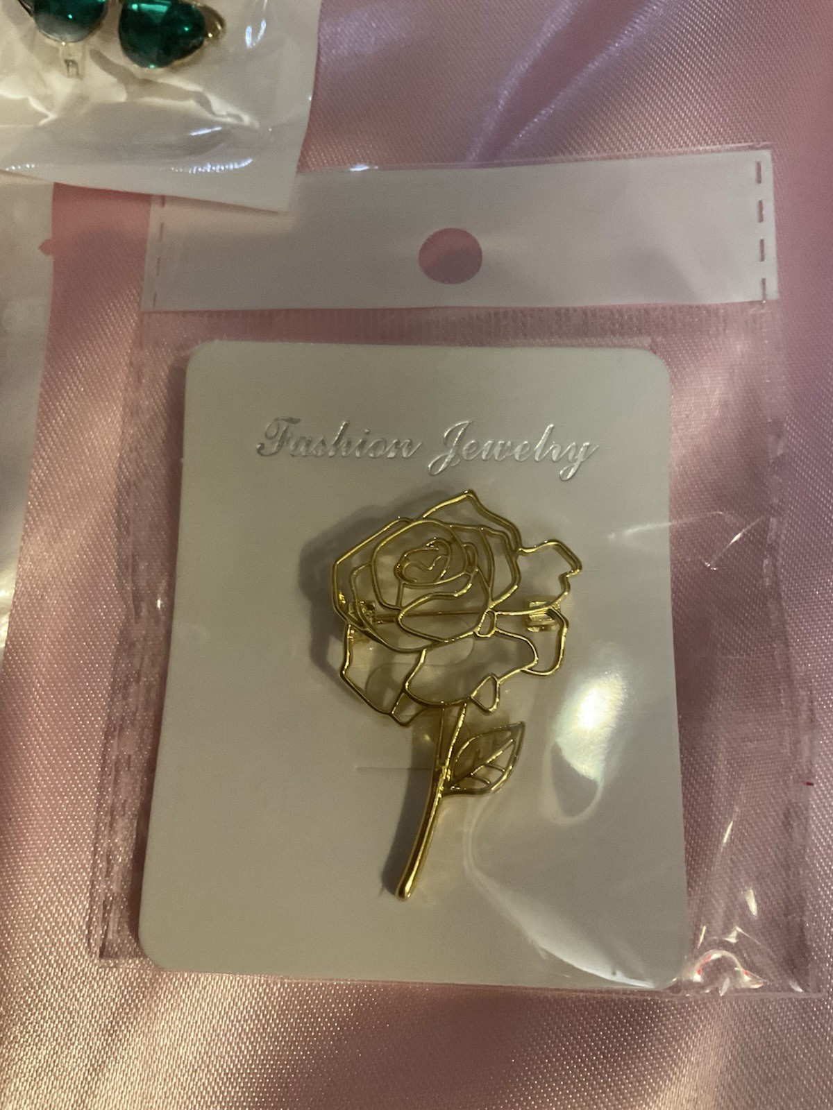 Fashion Jewelry Lot of 3 Gold Tone Metal Rhinestone Crystal Brooch Pins Flower