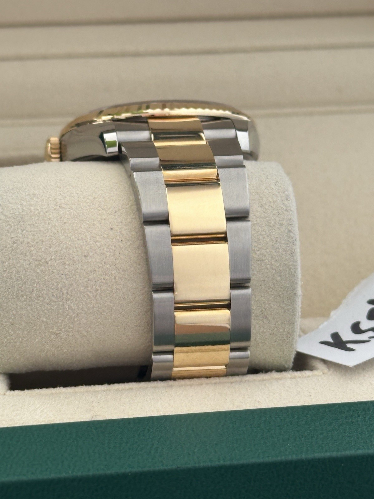 Rolex Oyster Palm Motif Datejust DISCONTINUED Full Set 126233 NEW 36mm Fluted