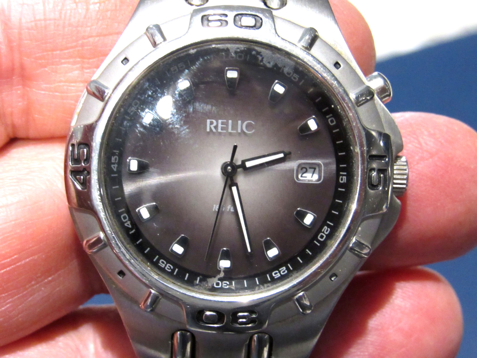 Relic Wet Men’s 50 Meter / 165 Feet Stainless Steel Silver/ Gray 39mm Watch