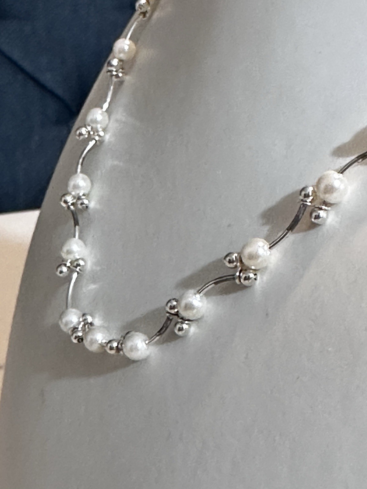 Elegant Twisted Faux Pearl Necklace with Silver-Tone Finish