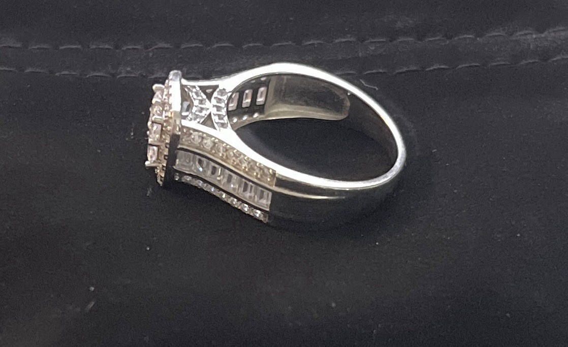 Sterling Silver Fuzion Creations Ring with Clear CZ Size 7