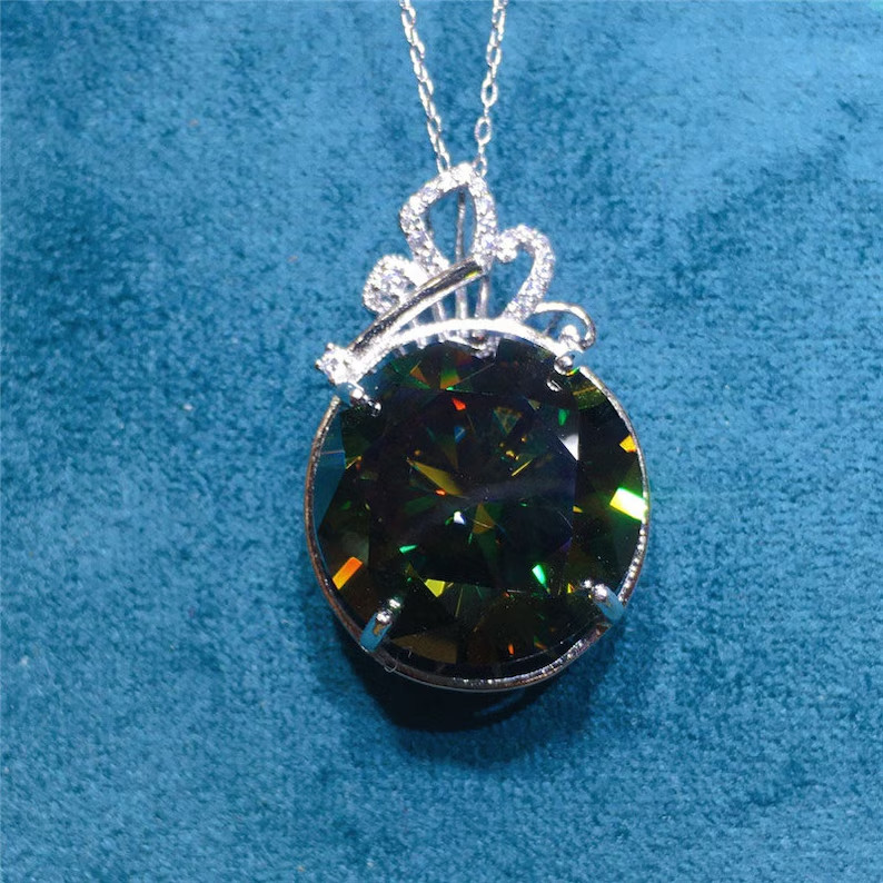 Gorgeous 28.00 Ct Certified Blue Treated Diamond Solitaire Pendant 925 Silver !