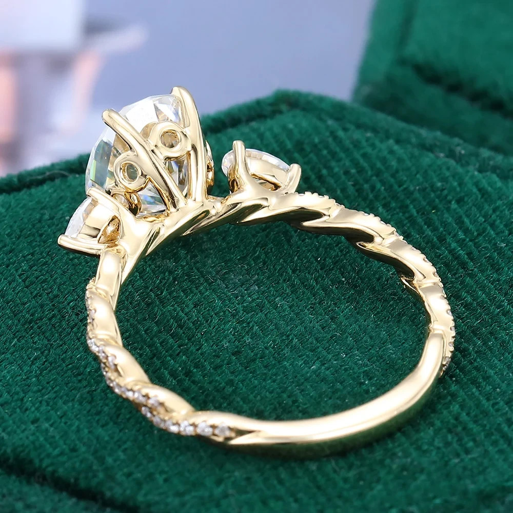 2.70 Ct Oval Cut E/VS1 Lab Grown Diamond Twisted Engagement Ring 14K Yellow Gold