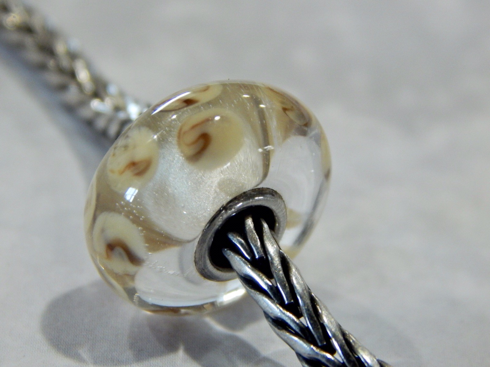 TROLLBEADS Fur Dot BEAD #1 RARE & RETIRED 2008 MUSEUM BEAD (ONE BEAD) NEW!
