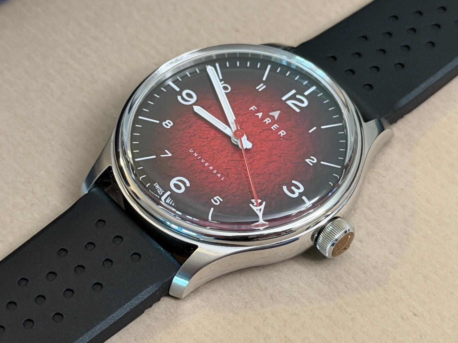 Farer Alert 39mm Red Dial Automatic Swiss G101 Complete Set