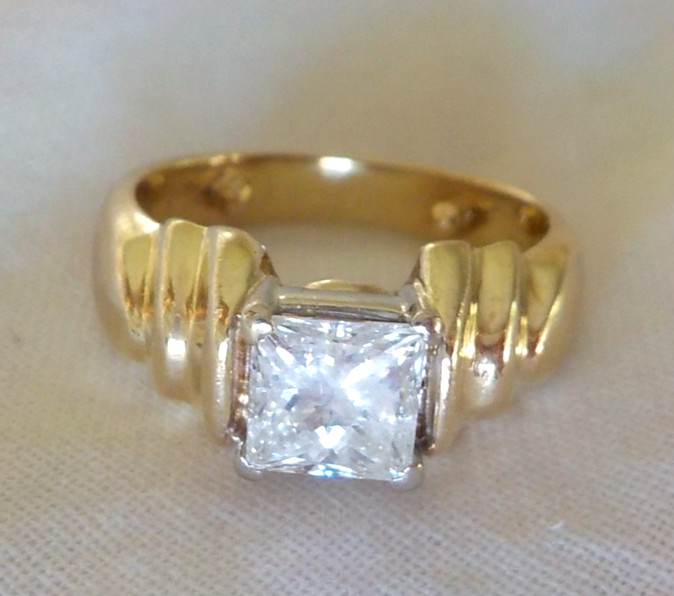 14K Yellow Gold 1.06ct Princess Solitaire Diamond Ring – 6.1 gms, Sz 4.5/5.25