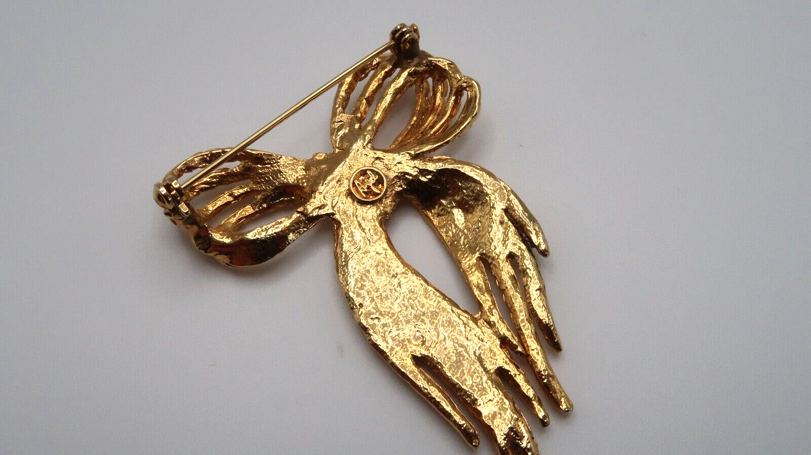 Vintage Gold Bow Ribbon Brooch By Angel 6.6cm BB12