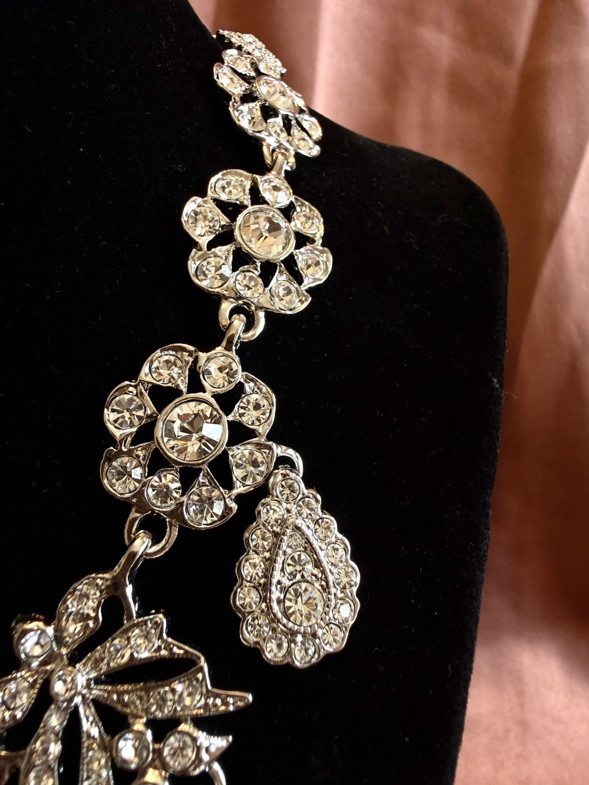 KJL Let Them Eat Cake Full Necklace Marie Antoinette Liz Taylor Kenneth Jay Lane