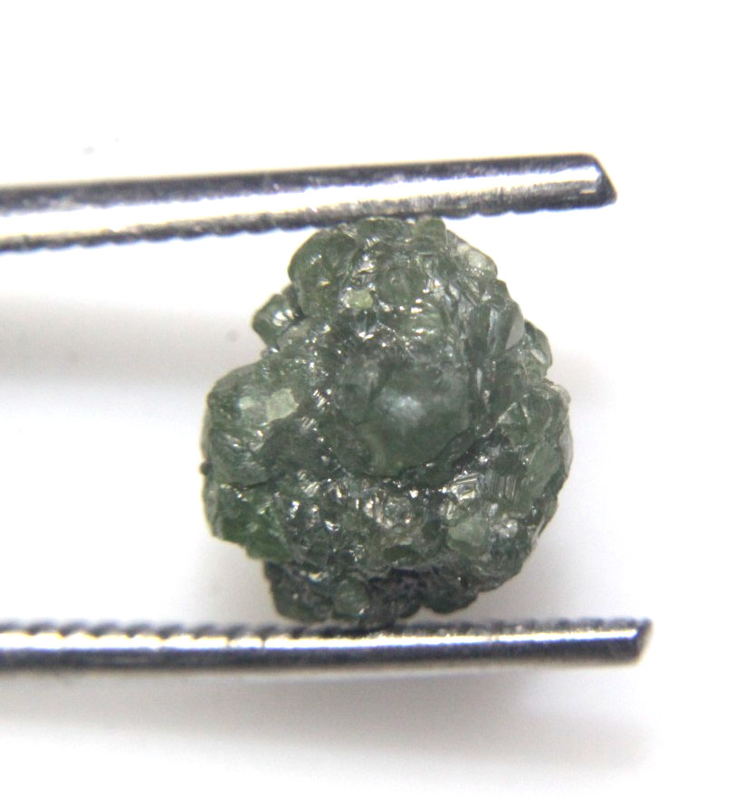 3.90CTS/1 PIECE REAL RAW UNCUT GREEN ROUGH DIAMOND 10.10×8.40×6.45 MM