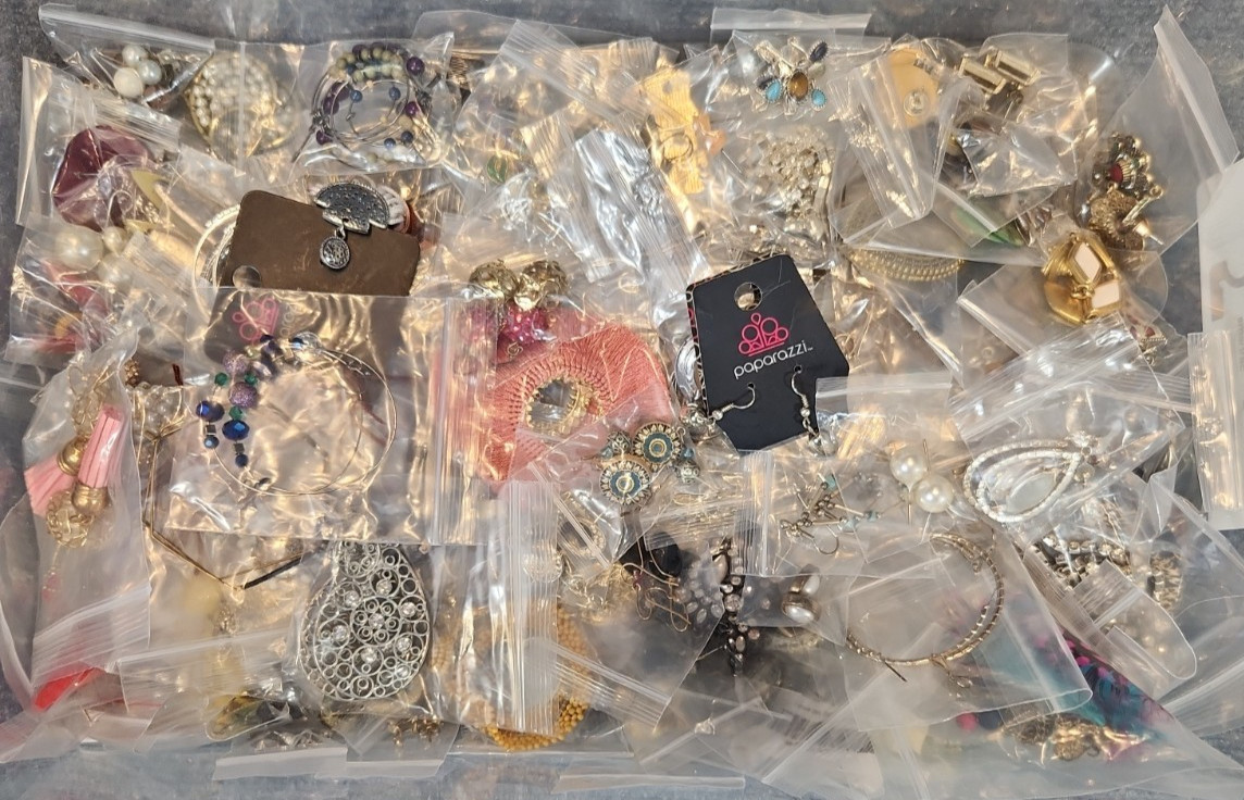 Jewelry Wearable Earring Collection 5 Lbs Matched Pairs Lot #683 See Description