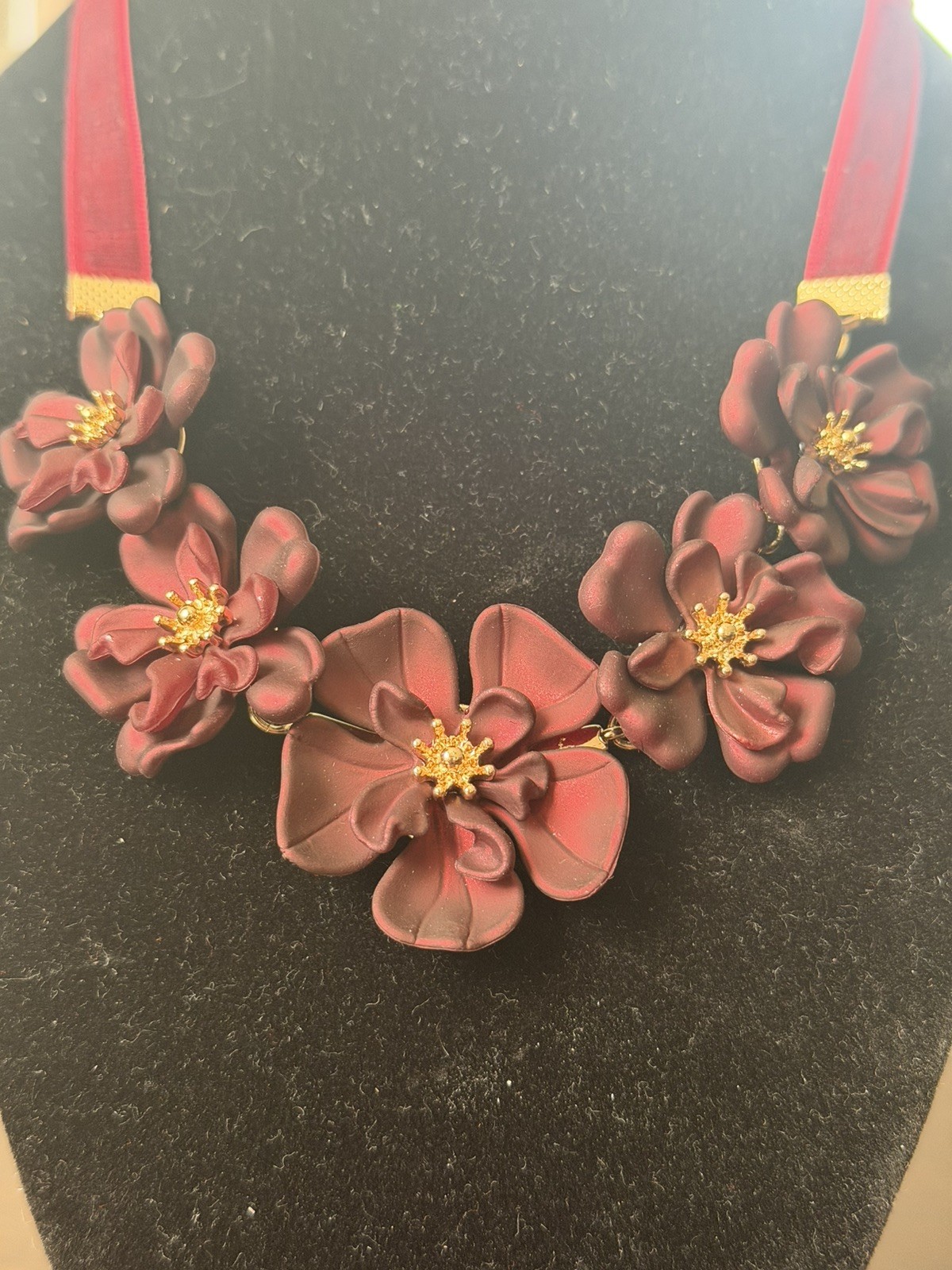 Gold Tone Burgundy Wine Red Floral Design Statement Necklace 18-20 Inch Vintage