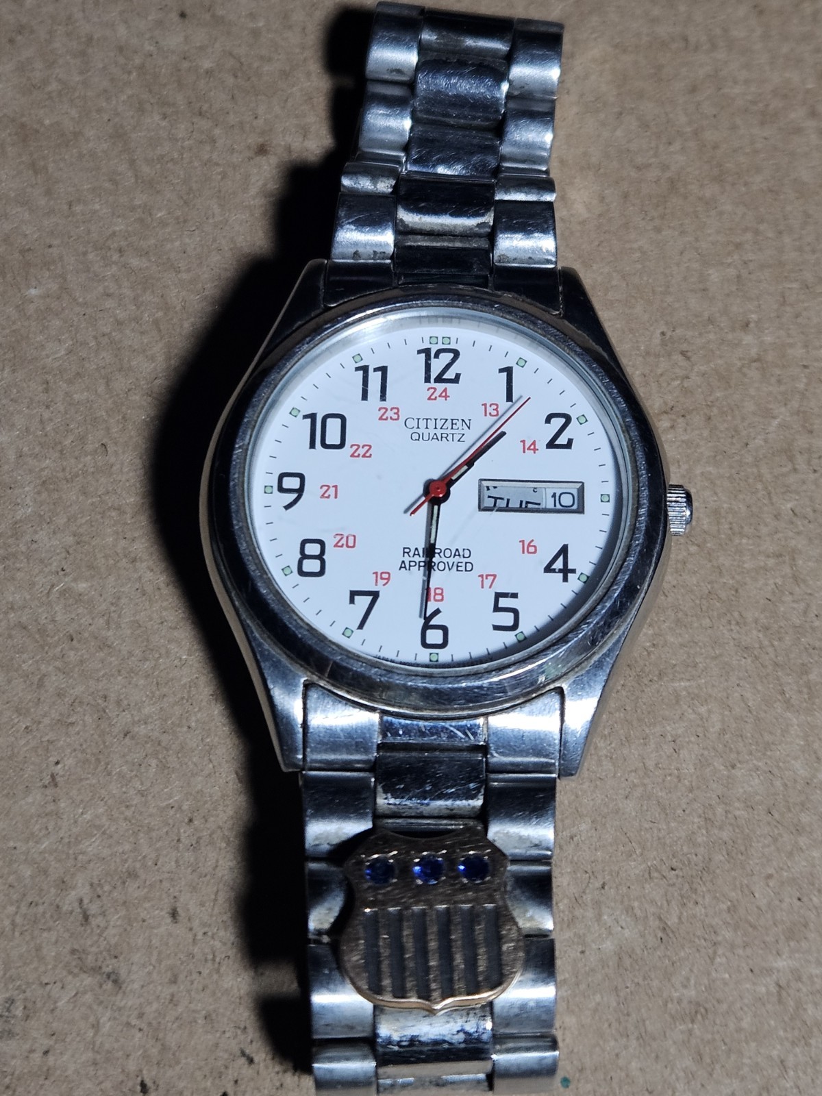 30 YEAR SAPPHIRE SHIELD CITIZEN Quartz Railroad Approved Men’s Wristwatch Works!