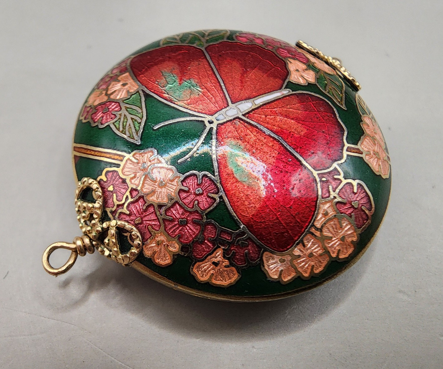 Vintage Cloisonne Enamel Butterfly Pendant Round Solid Charm Floral Green 14g