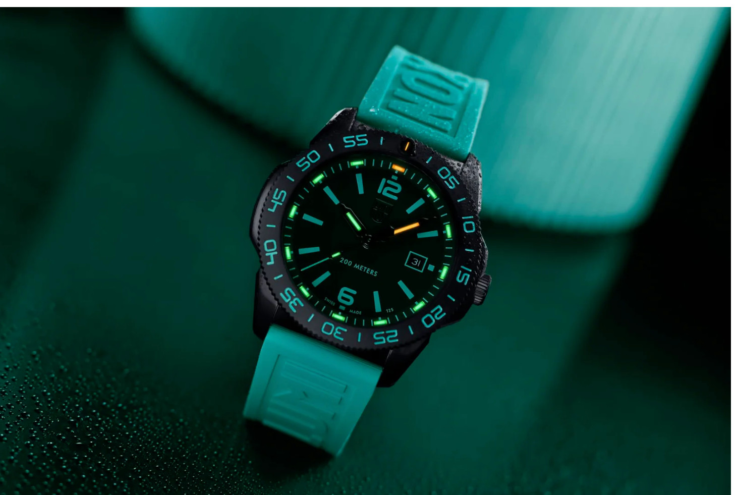Luminox Pacific Diver Teal Limited Edition XS.3124.N.SET Swiss Dive Watch 44mm