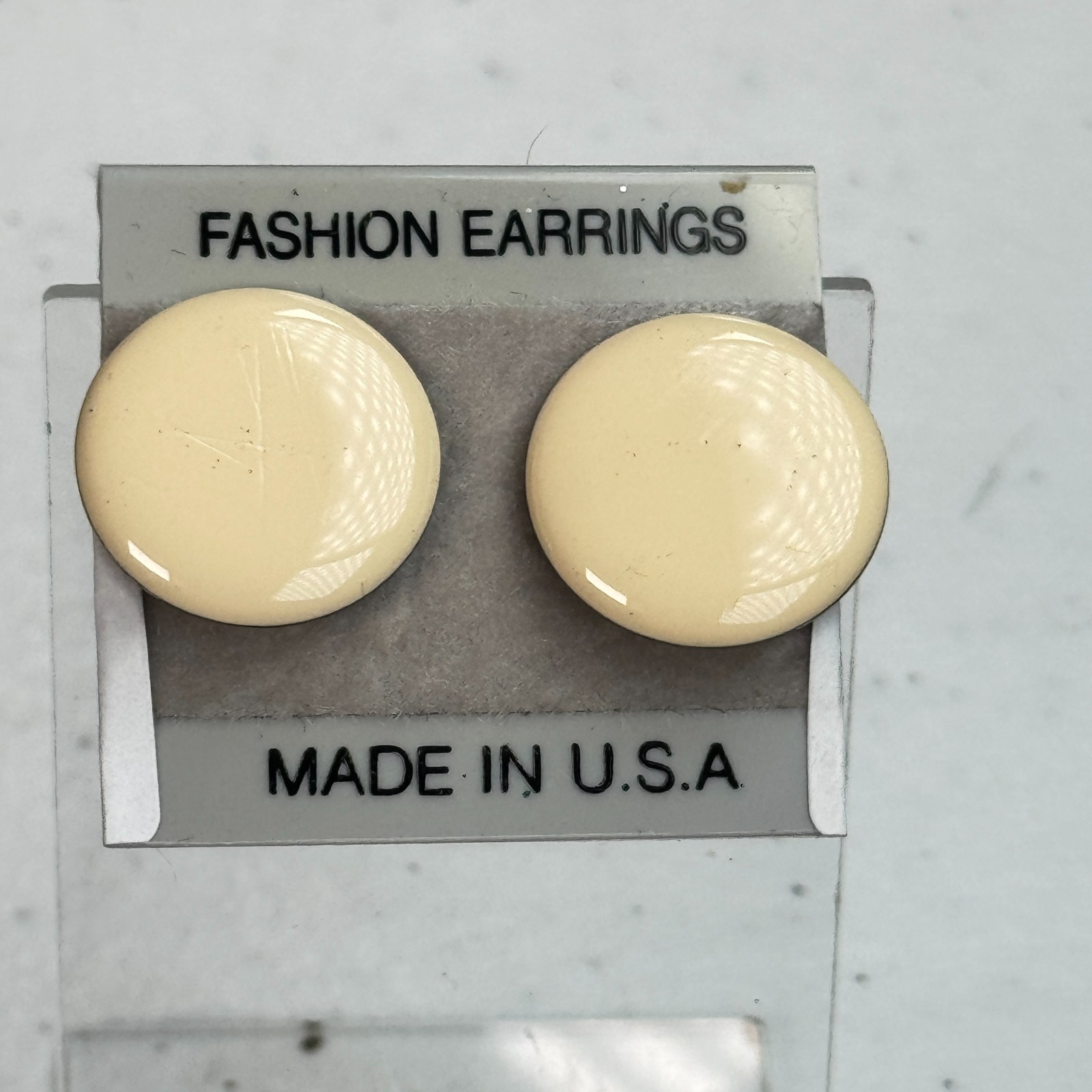 Vintage Pierced Earrings Stud Beige Cream Round Circle Disc Enamel 90s Y2K 80s